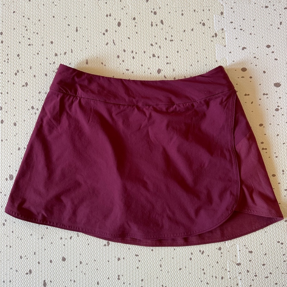 Outdoor Voices XS Burgundy Hudson Athletic Skort